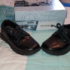 Nathaniel boys Sperry size 8.5 W